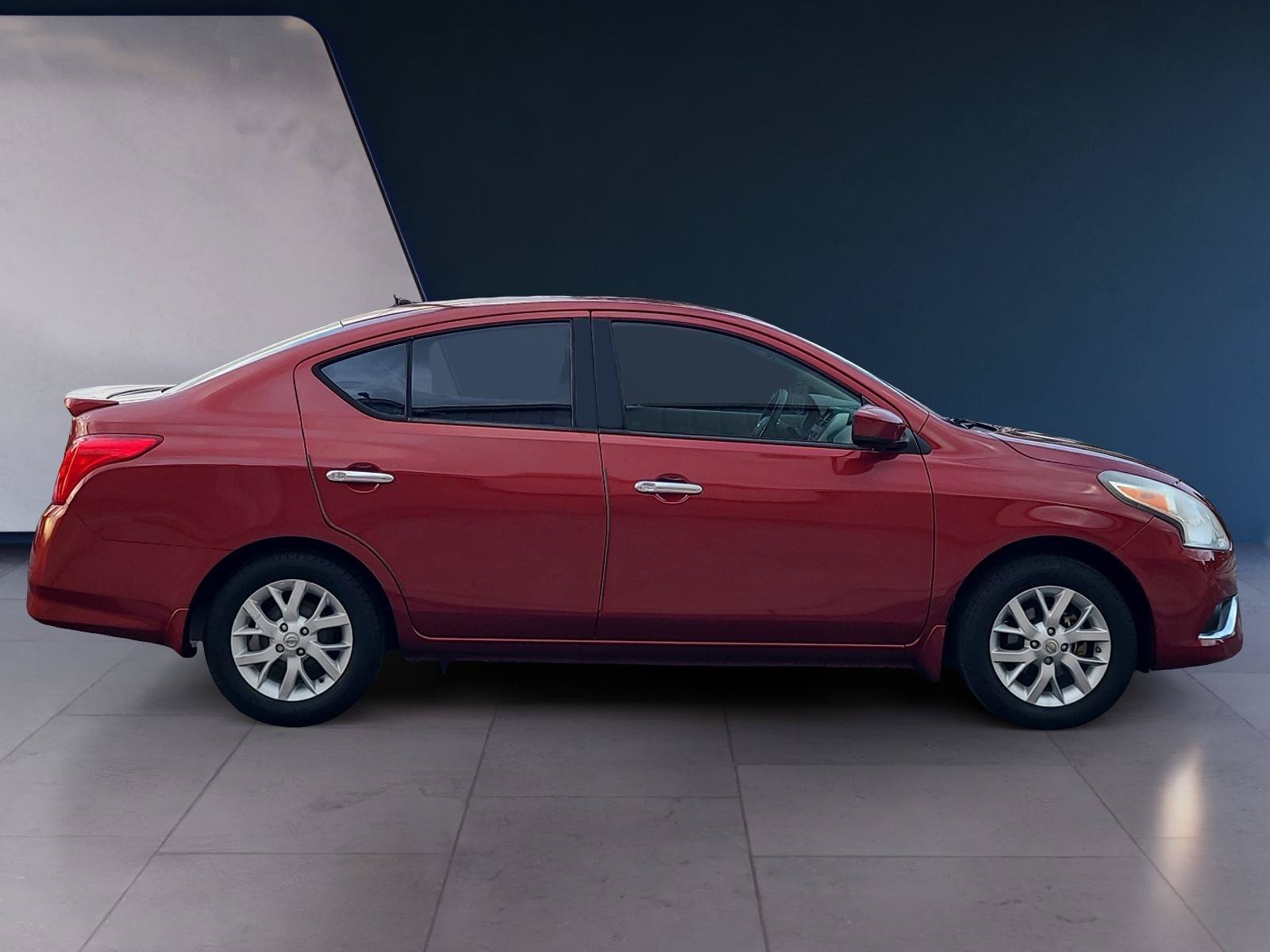 Used 2016 Nissan Versa SV w/ SV Appearance Package FWD image 6