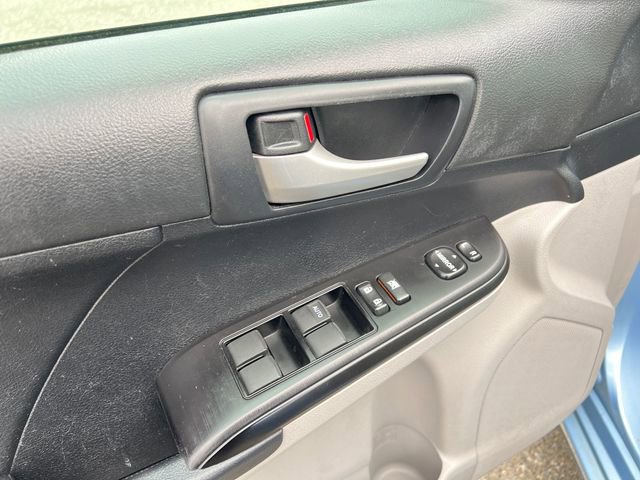 Used 2012 Toyota Camry LE FWD image 32