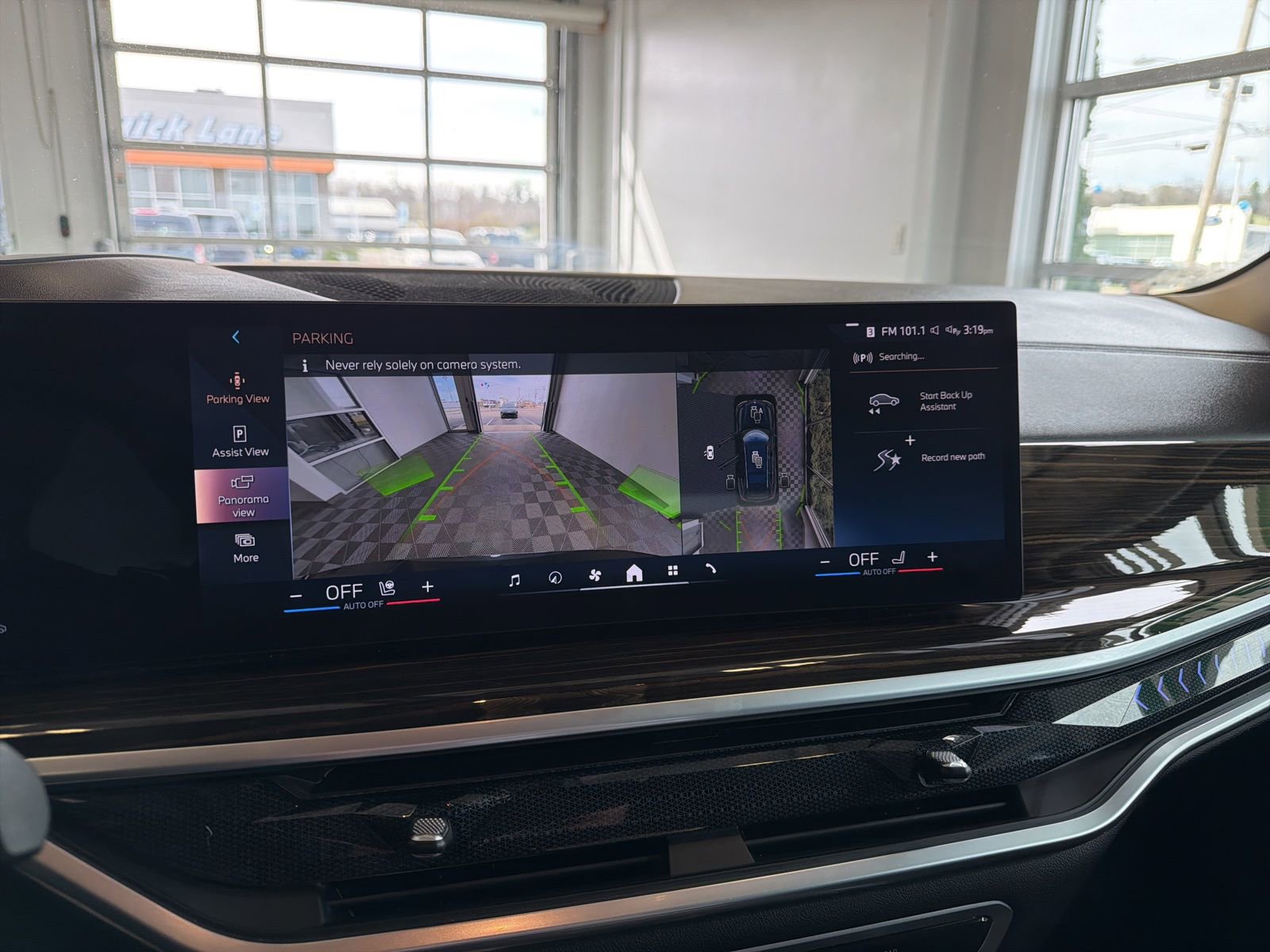 Used 2024 BMW X7 xDrive40i image 33