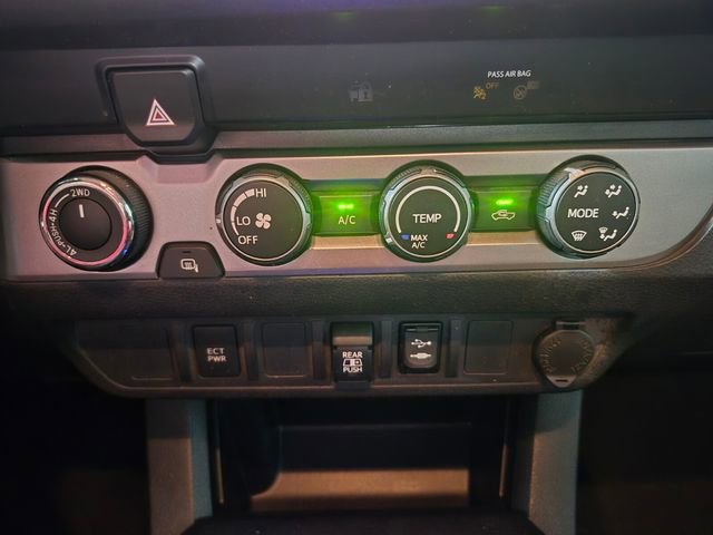 Certified 2019 Toyota Tacoma SR5 AWD/4WD image 25