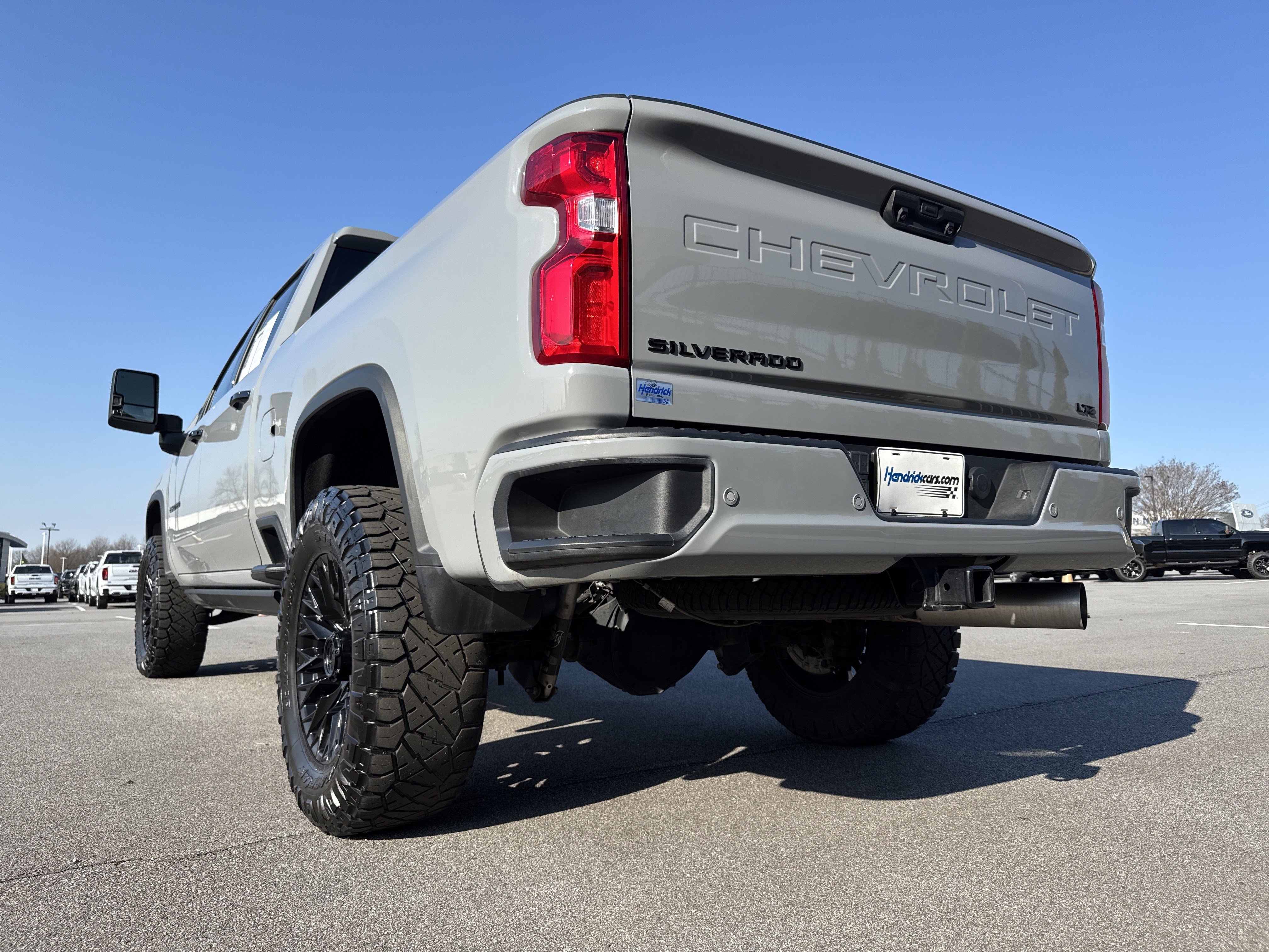 Used 2024 Chevrolet Silverado 2500 LTZ w/ LTZ Plus Package image 8