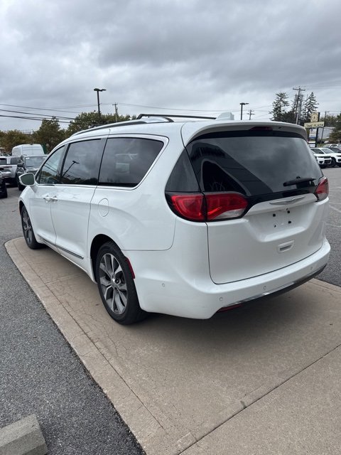 Certified 2018 Chrysler Pacifica Limited w/ Advanced Safetytec Group image 5