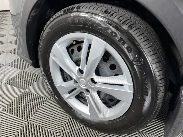 Certified 2025 Nissan Kicks Play S FWD image 13
