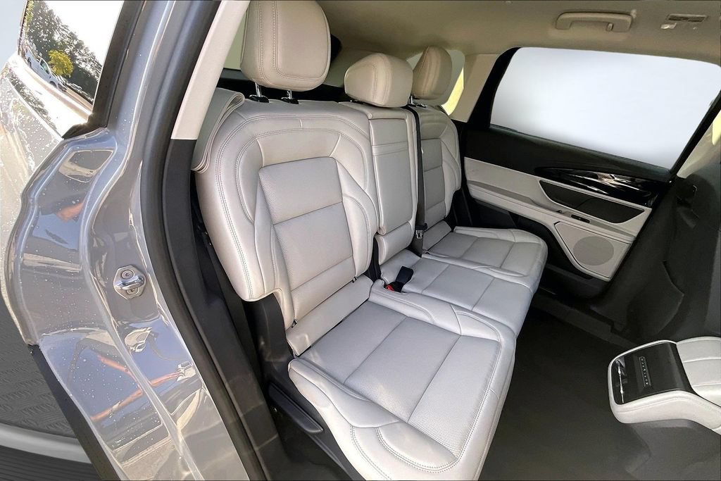New 2026 Lincoln Nautilus Premier AWD/4WD image 10