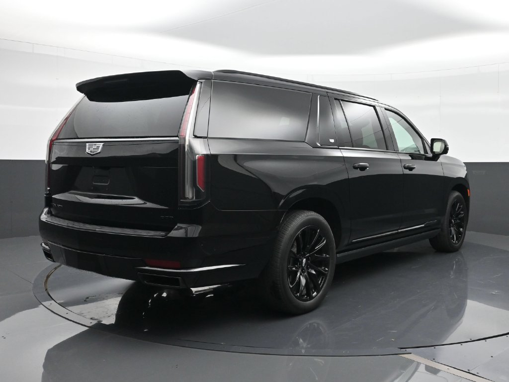 Certified 2023 Cadillac Escalade ESV Sport Platinum w/ LPO, ONYX Package AWD/4WD image 5