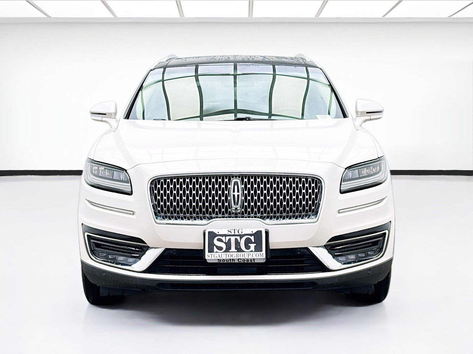 Used 2019 Lincoln Nautilus Reserve AWD/4WD image 2