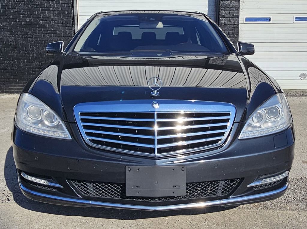 Used 2013 Mercedes-Benz S 550 4MATIC image 2