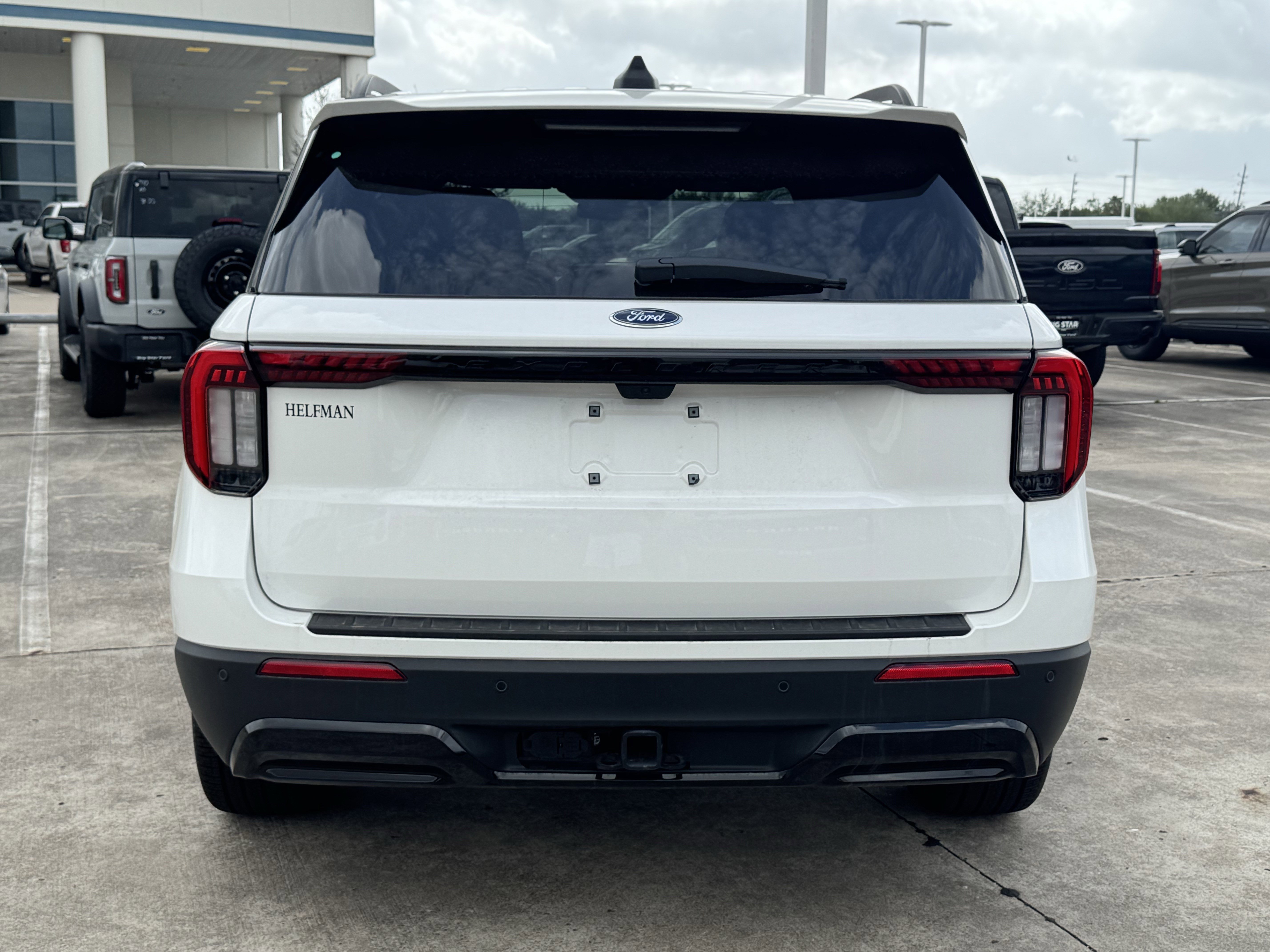 New 2026 Ford Explorer ST-Line w/ ST-Line Street Pack image 9