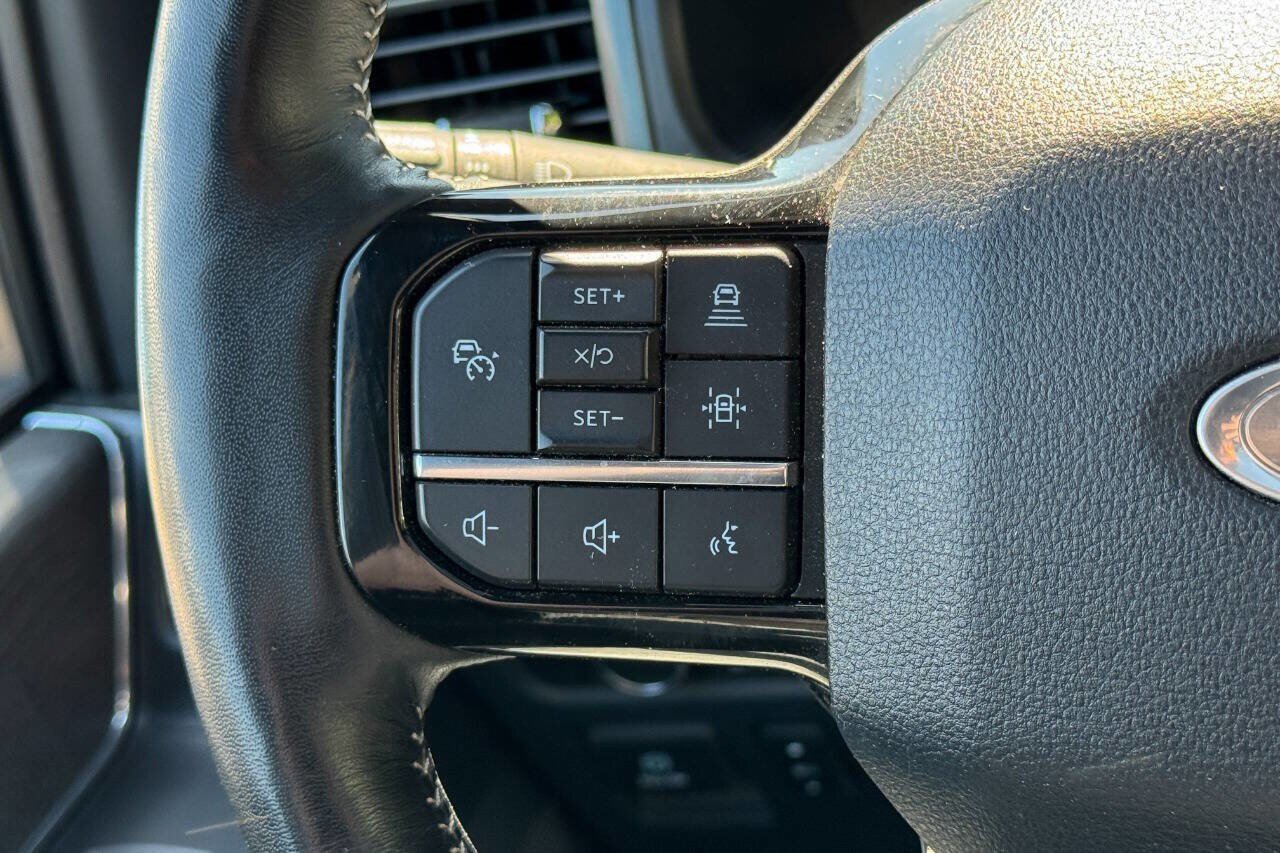 Used 2022 Ford F150 Lightning Platinum AWD/4WD image 35
