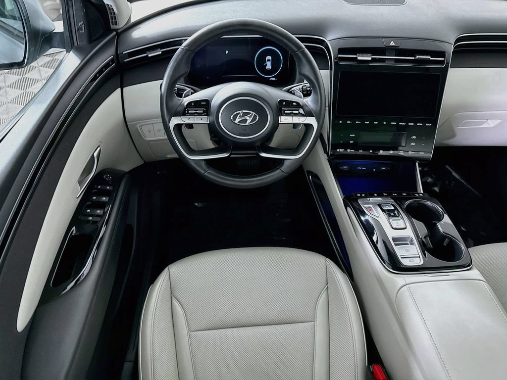 Certified 2024 Hyundai Tucson Limited AWD/4WD image 4