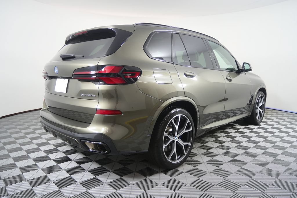 Used 2026 BMW X5 xDrive50e w/ Executive Package AWD/4WD image 5