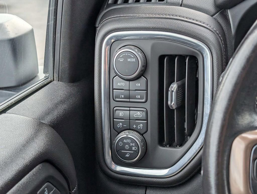Used 2021 Chevrolet Silverado 2500 High Country w/ Z71 Off-Road Package AWD/4WD image 20