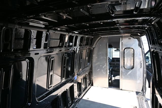 Used 2019 Mercedes-Benz Sprinter 2500 image 32