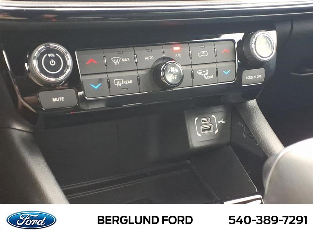 Used 2026 Jeep Compass Latitude w/ Quick Order Package 29K AWD/4WD image 27