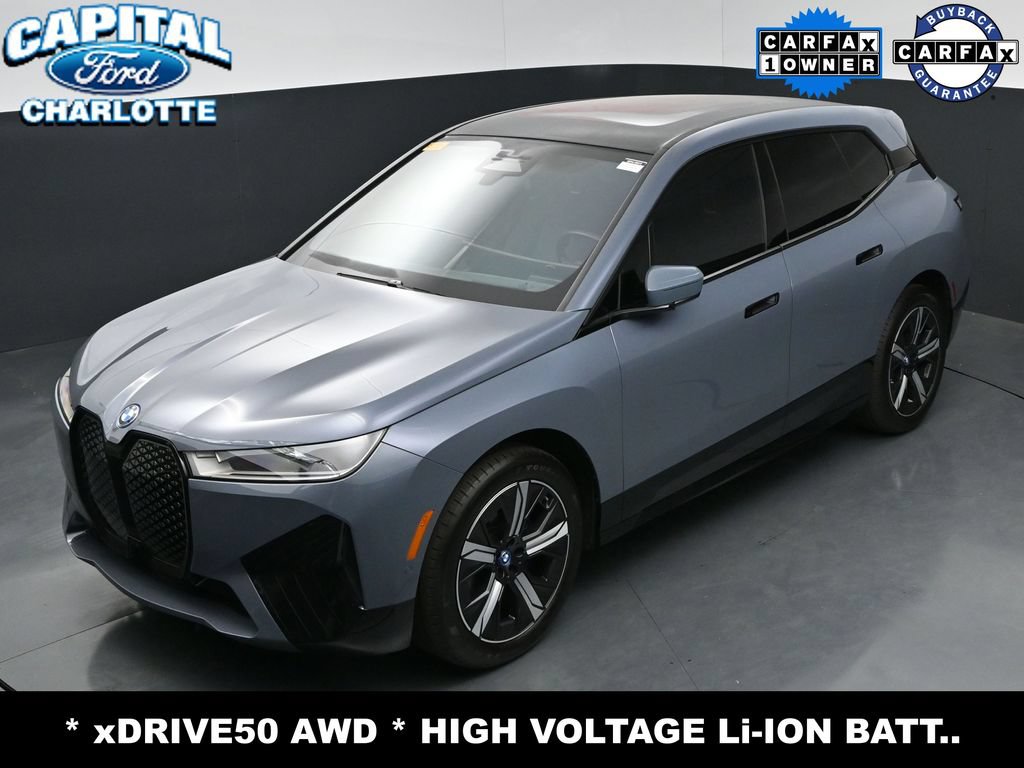 Used 2023 BMW iX xDrive50 w/ Sport Package AWD/4WD image 28