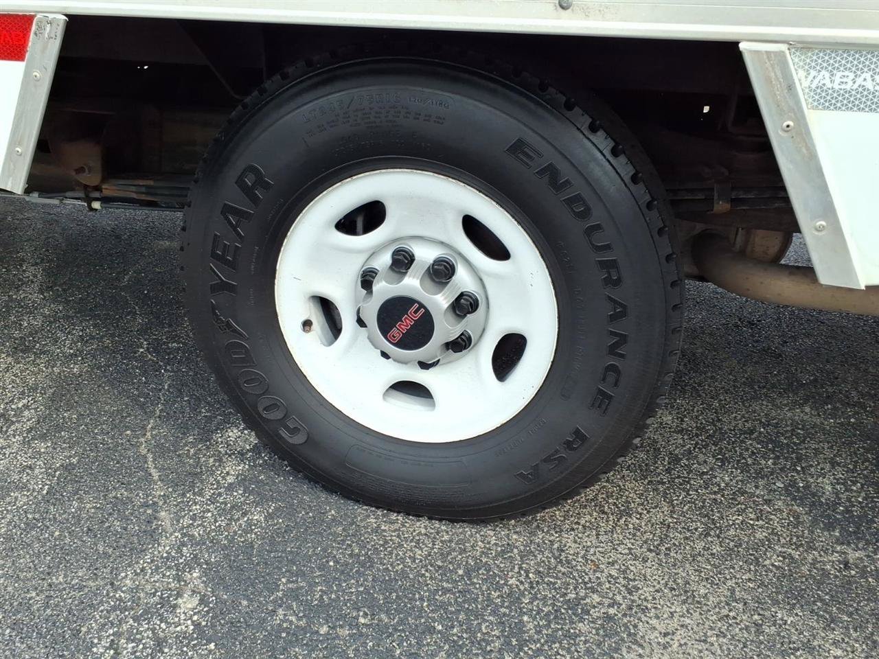 Used 2023 GMC Savana 3500 w/ Power Convenience Package RWD image 15