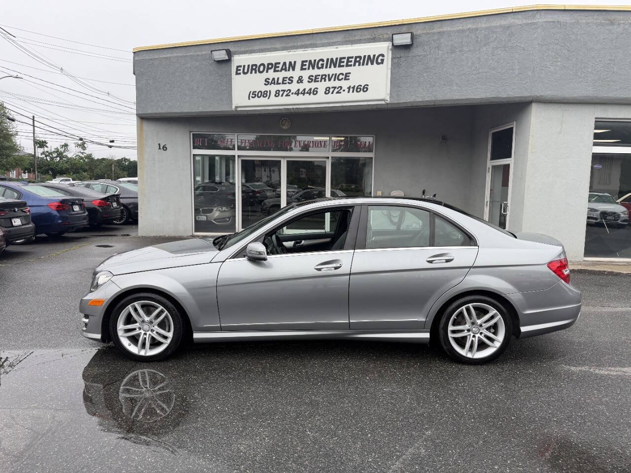 Used 2013 Mercedes-Benz C 300 4MATIC Sedan image 4
