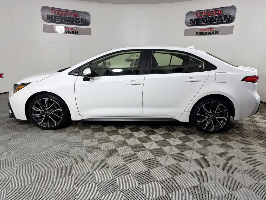 Used 2022 Toyota Corolla SE FWD image 6