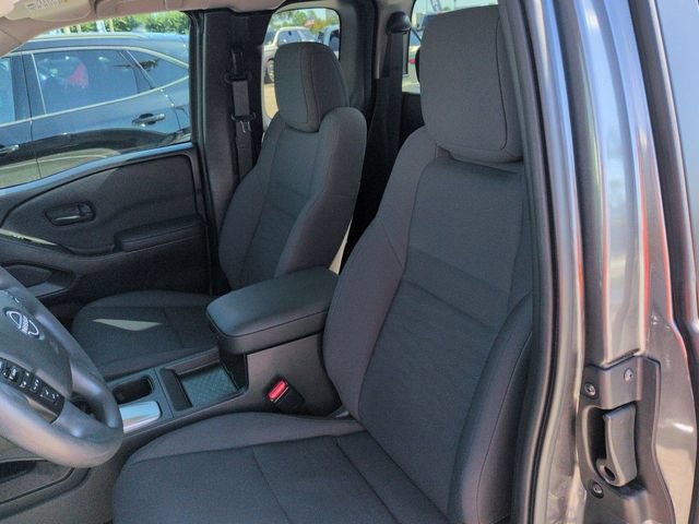 Used 2022 Nissan Frontier S w/ Technology Package RWD image 16