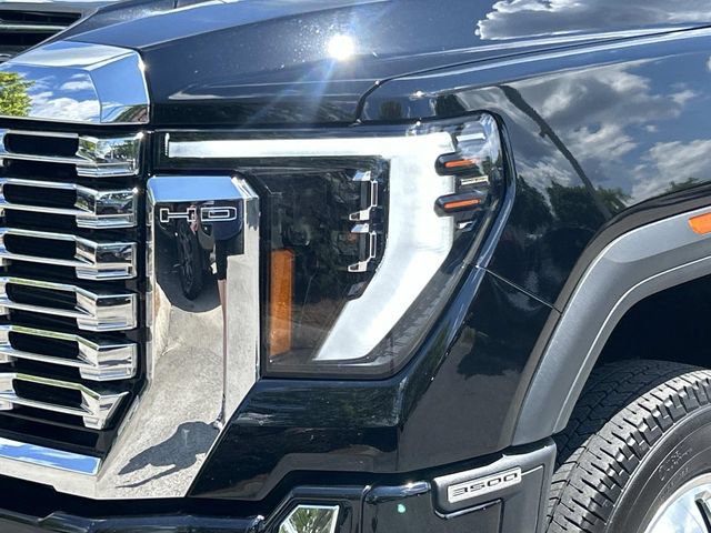 Used 2025 GMC Sierra 3500 Denali w/ Denali Reserve Package AWD/4WD image 9