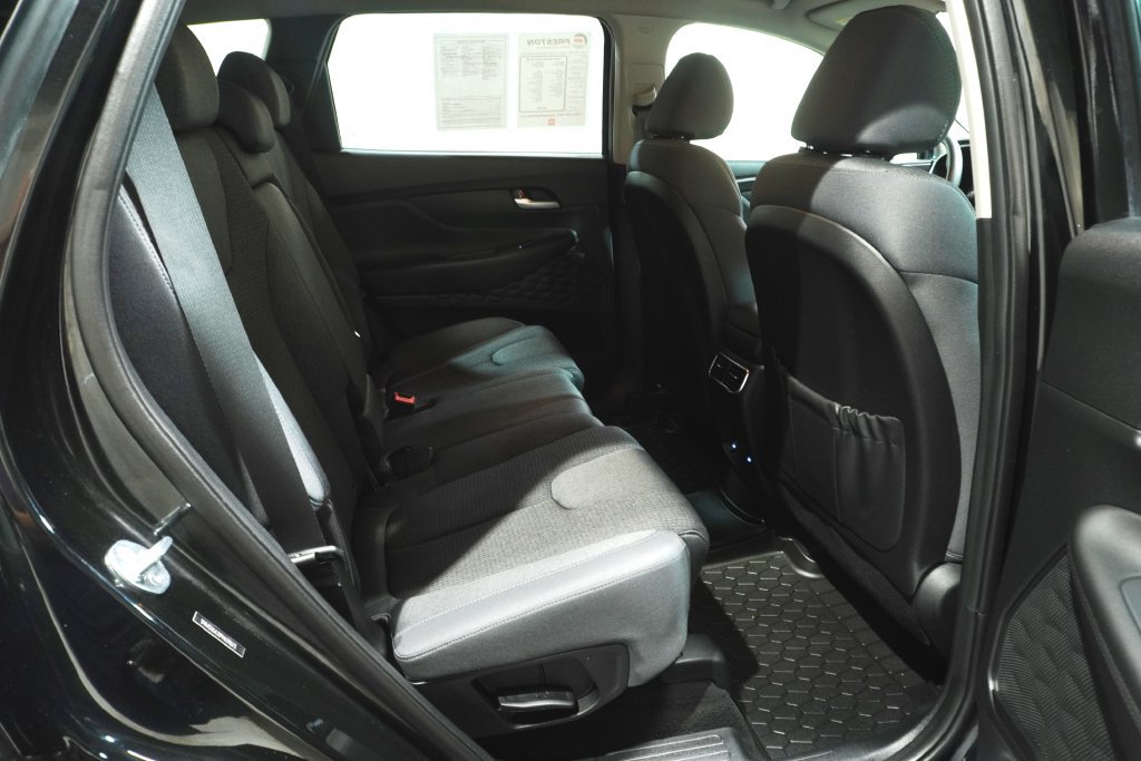 Used 2023 Hyundai Santa Fe SE FWD image 15