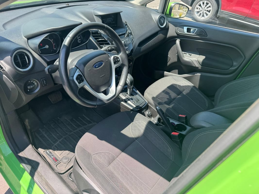 Used 2015 Ford Fiesta SE w/ Equipment Group 201A FWD image 9