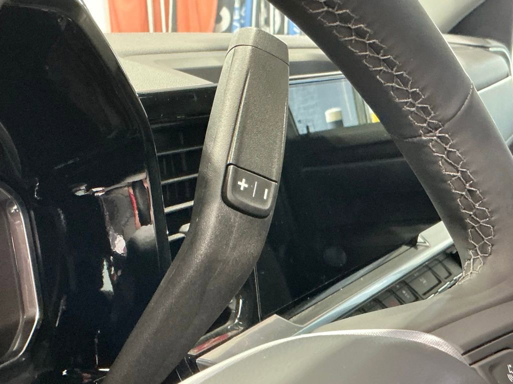 Used 2026 GMC Sierra 1500 SLE w/ Preferred Package RWD image 11