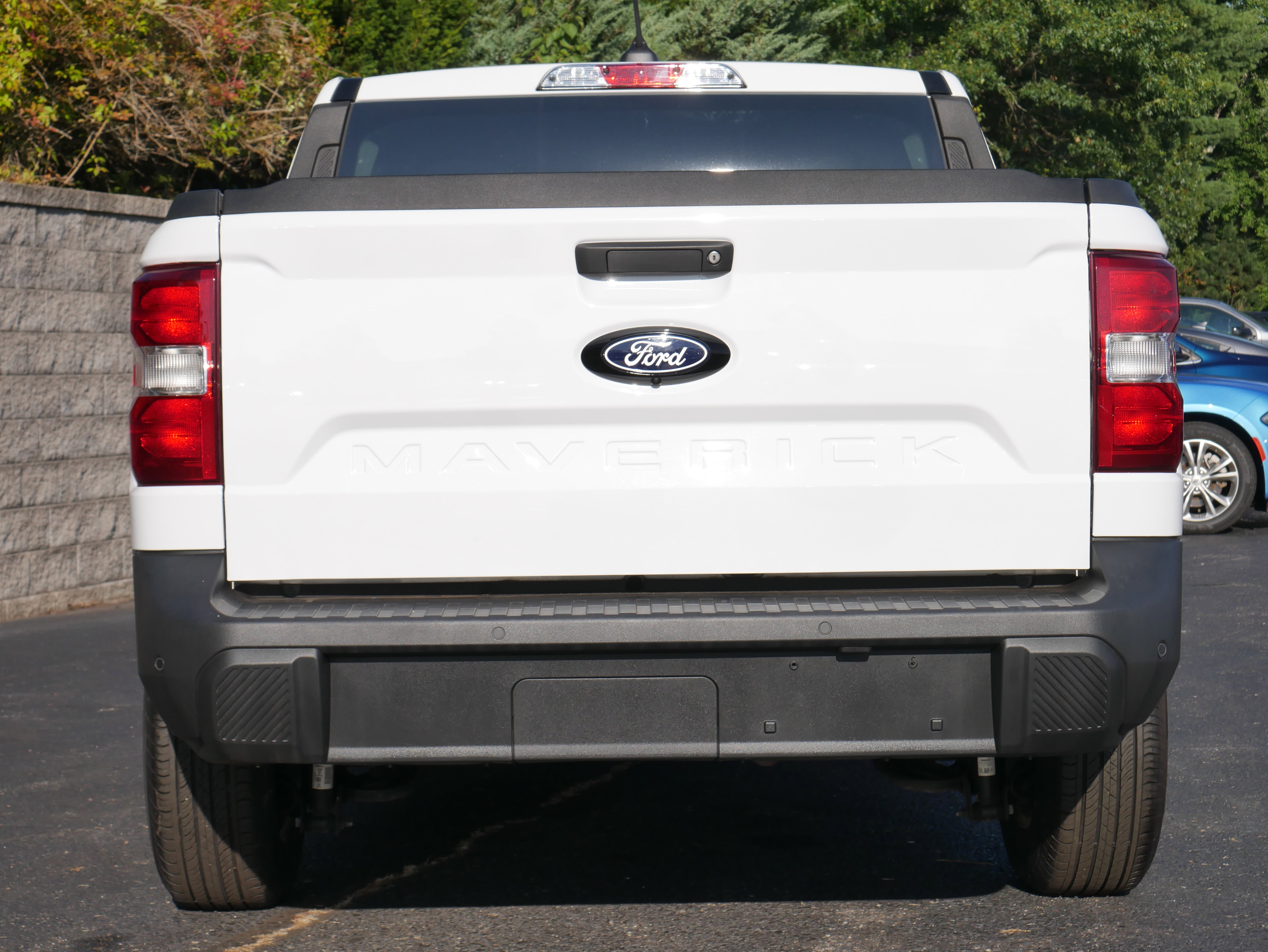 Used 2025 Ford Maverick XL image 5