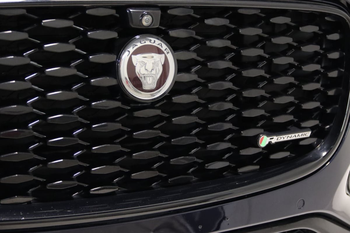 Used 2021 Jaguar F-PACE R-Dynamic S AWD/4WD image 27