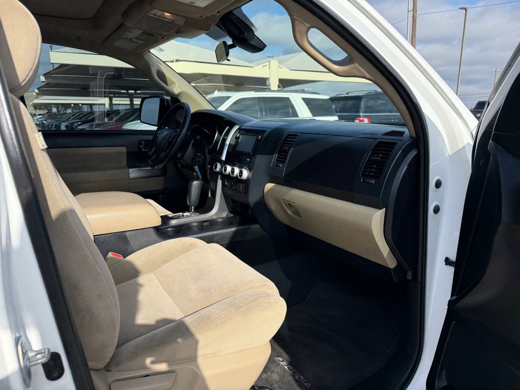 Used 2019 Toyota Sequoia SR5 image 16