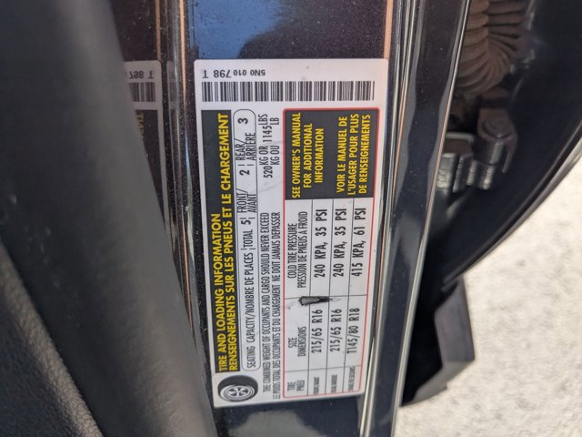 Used 2016 Volkswagen Tiguan S image 15