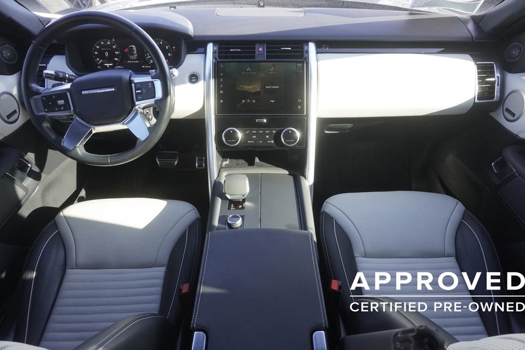 Used 2022 Land Rover Discovery S R-Dynamic image 9