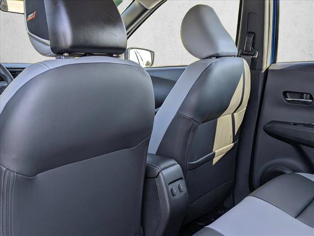 Used 2023 Nissan Kicks SR w/ SR Premium Package FWD image 19