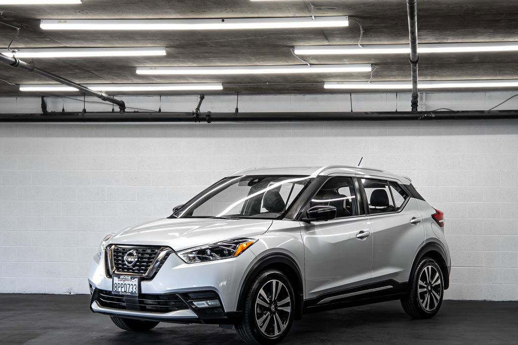 Used 2020 Nissan Kicks SR w/ SR Premium Package image 1