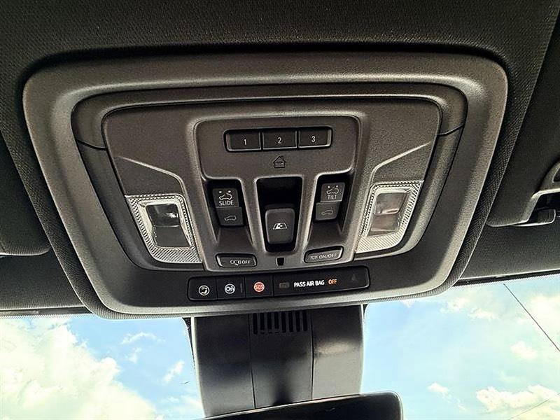 Used 2024 GMC Sierra 1500 AT4 w/ Technology Package AWD/4WD image 60