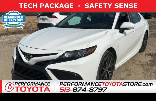 Used 2023 Toyota Camry SE image 1