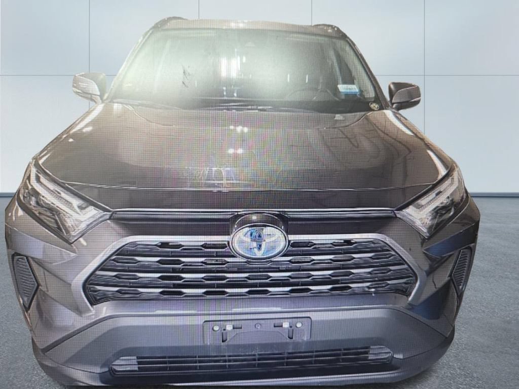 Used 2024 Toyota RAV4 LE AWD/4WD image 6