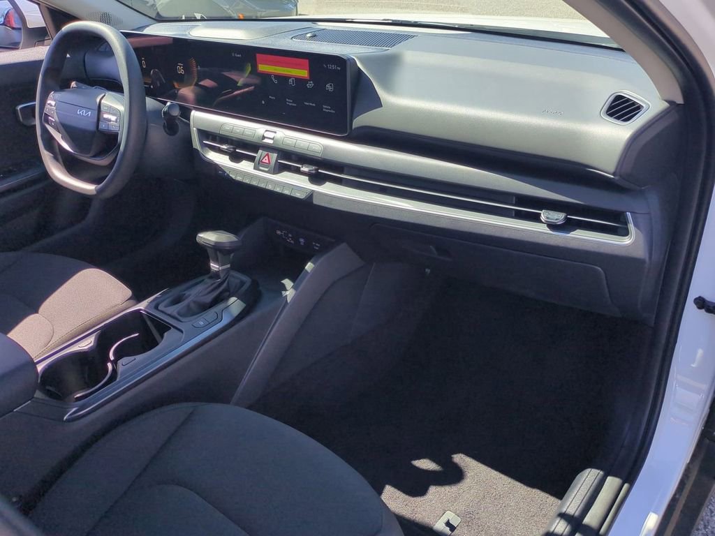 New 2026 Kia K4 LXS image 27