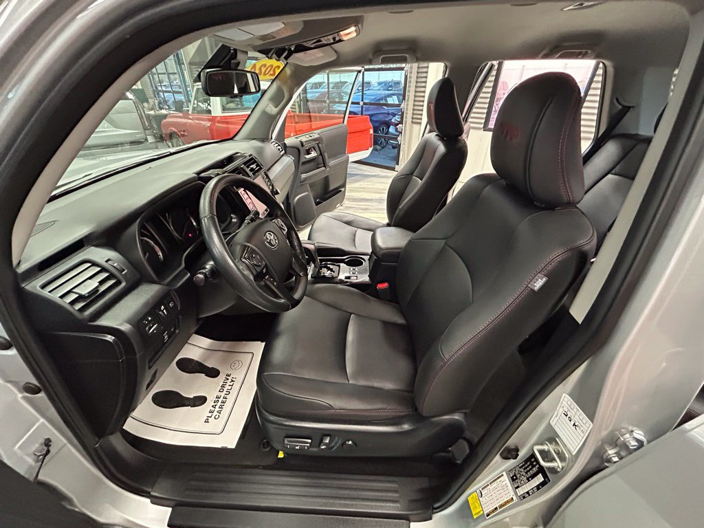 Used 2024 Toyota 4Runner TRD Off-Road Premium AWD/4WD image 55