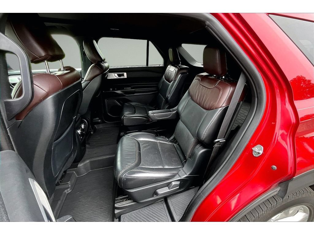 Used 2020 Ford Explorer Platinum w/ Premium Technology Package AWD/4WD image 28