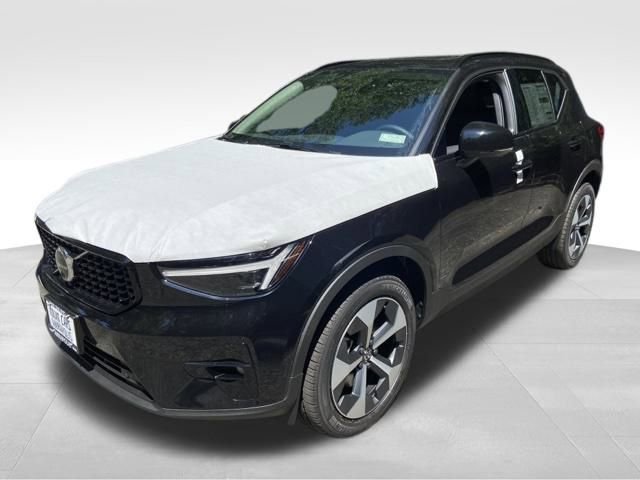 New 2026 Volvo XC40 B5 Plus w/ Protection Package Premier image 3