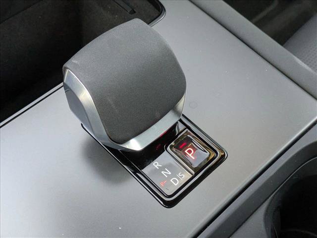 Certified 2026 Land Rover Discovery Sport Landmark AWD/4WD image 12