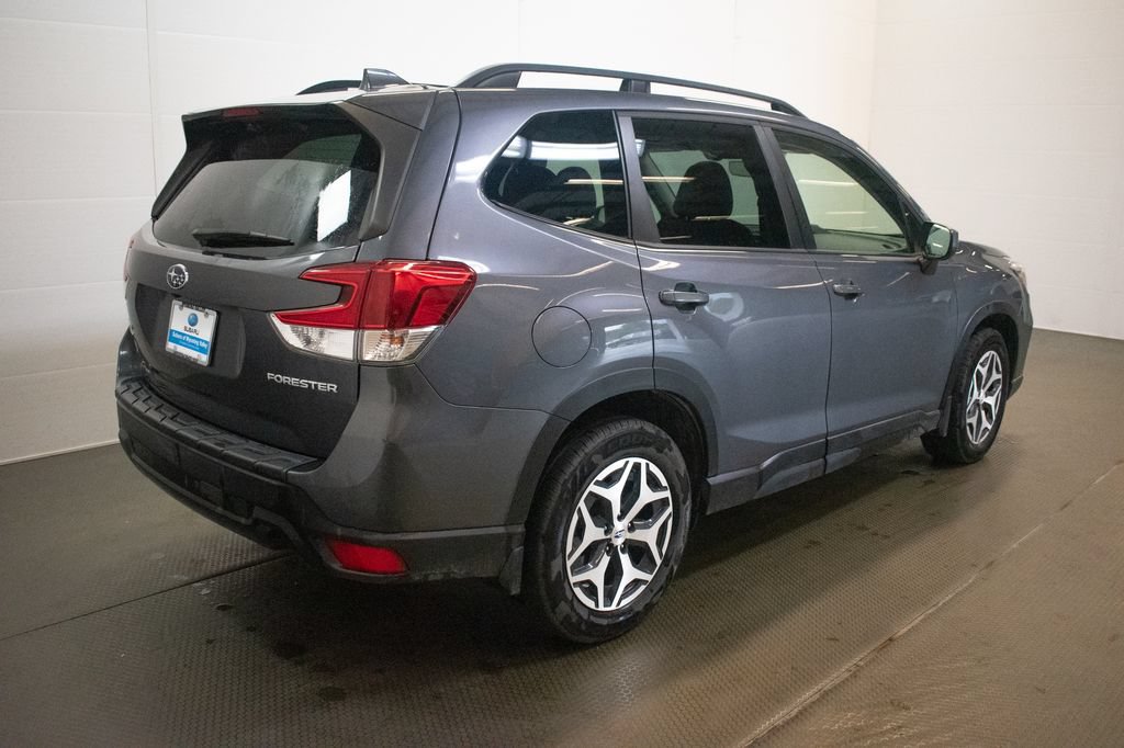 Used 2020 Subaru Forester Premium AWD/4WD image 4