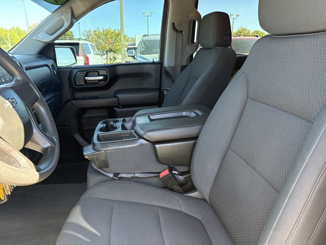 Used 2021 Chevrolet Silverado 1500 Custom Trail Boss w/ LPO, Dark Essentials Package AWD/4WD image 4
