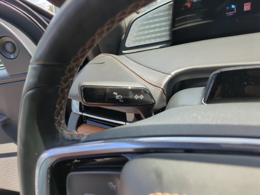 Used 2025 Lincoln Navigator Black Label AWD/4WD image 33