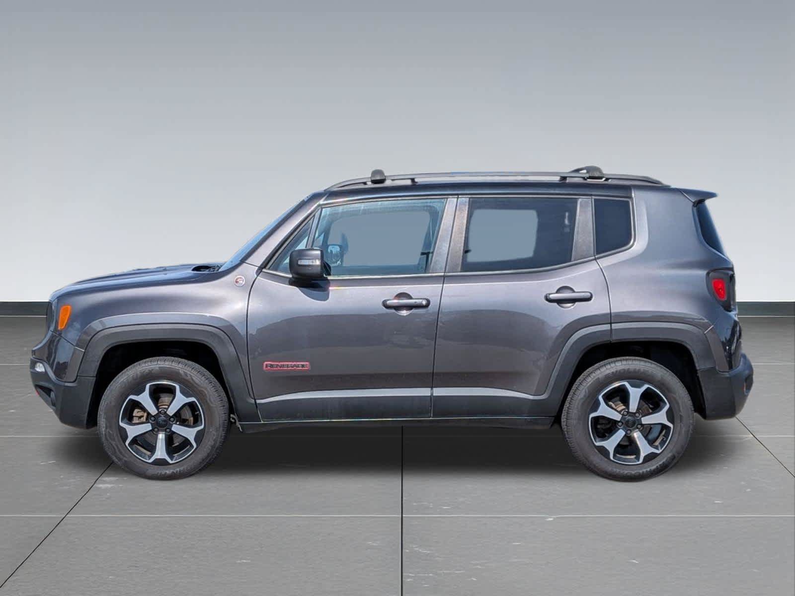 Used 2019 Jeep Renegade Trailhawk AWD/4WD image 2