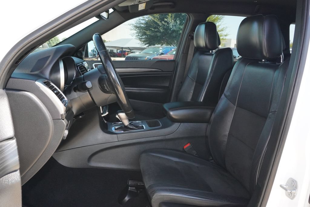 Used 2019 Jeep Grand Cherokee Altitude RWD image 22