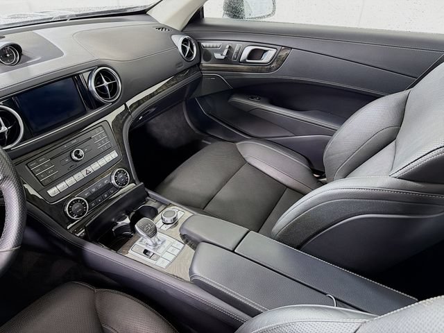 Used 2017 Mercedes-Benz SL 450 image 31