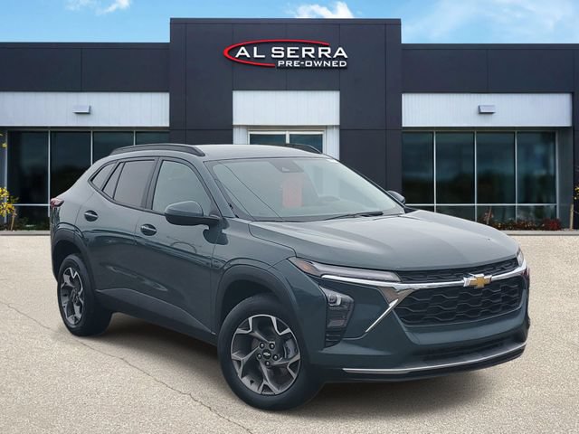 Used 2025 Chevrolet Trax LT w/ Driver Confidence Package