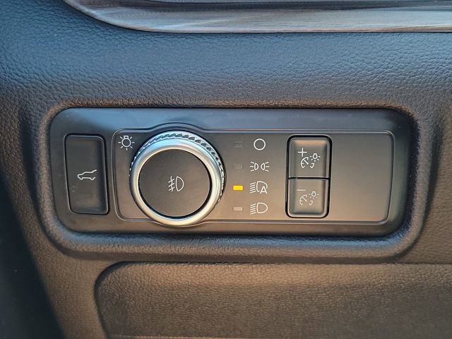 Used 2022 Ford Explorer Limited RWD image 29